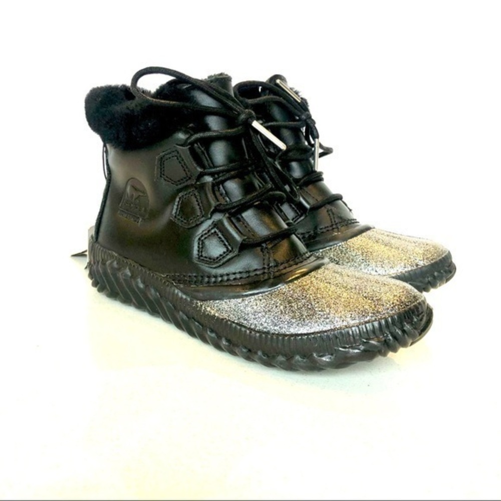Sorel Women's Out N About Plus Lux Boots size 6